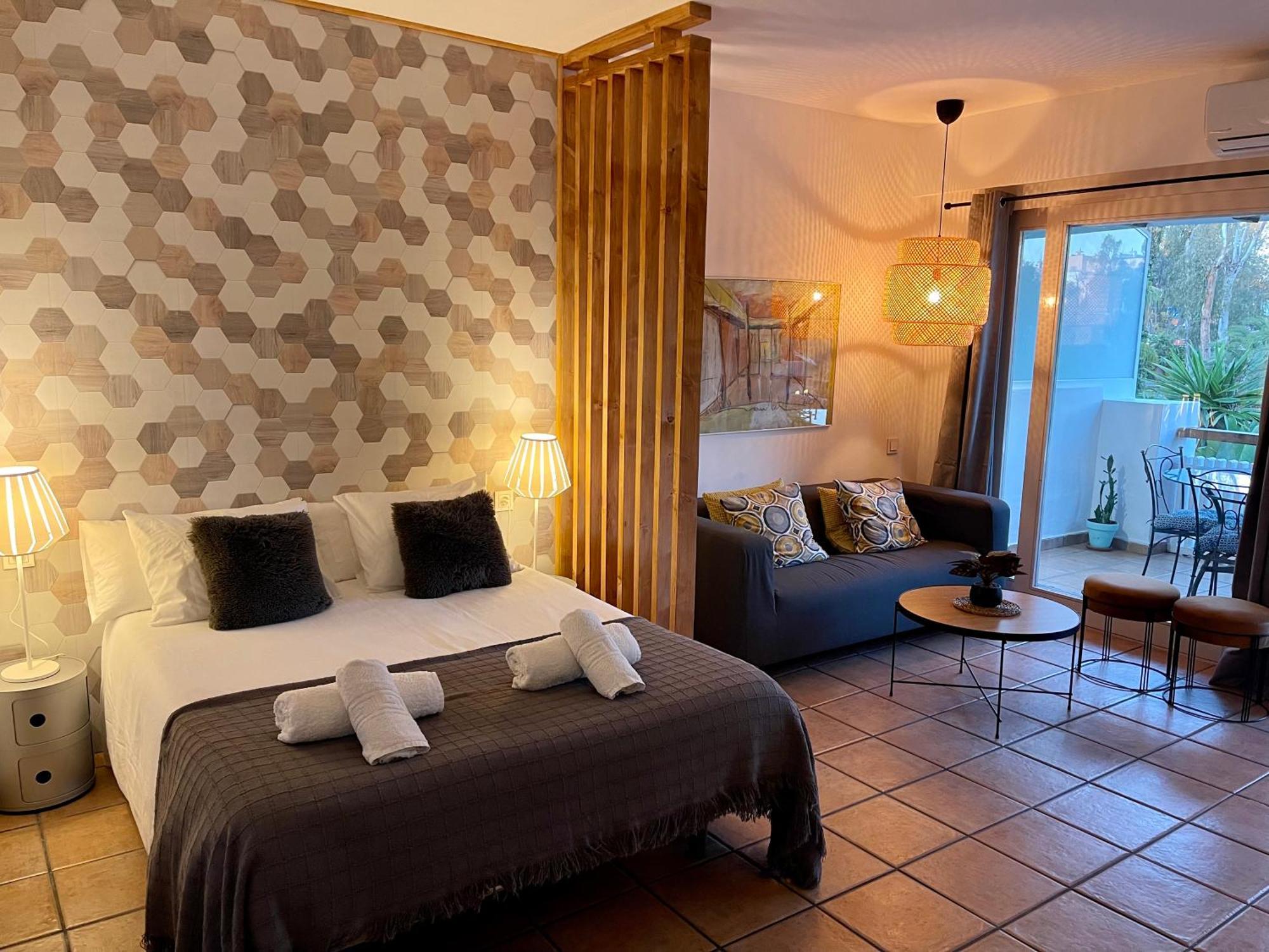 Puerto Banus Pol Suite Y Hada Suite Marbella Eksteriør billede